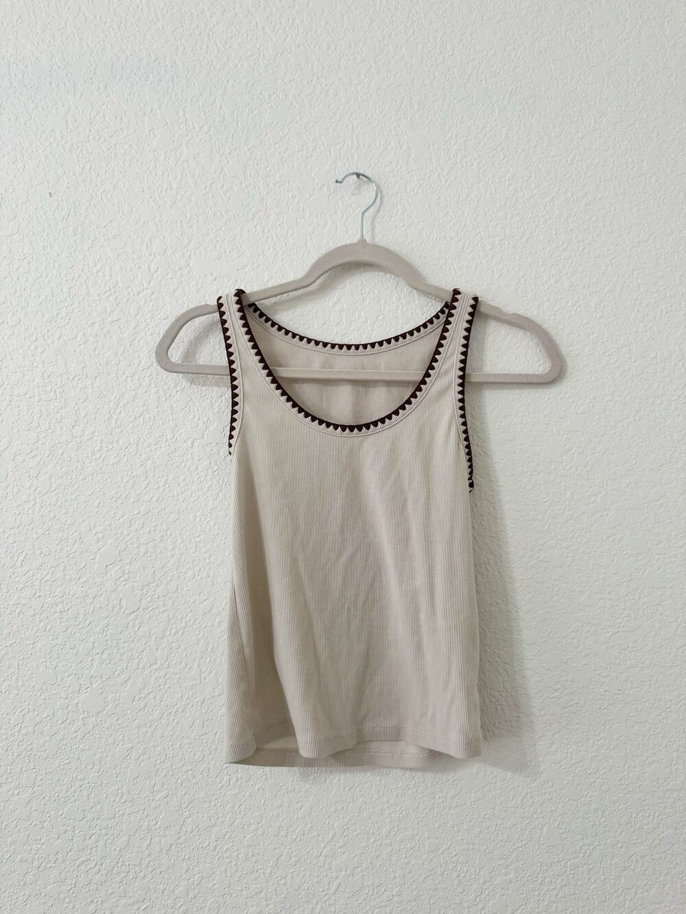 Old Navy Ribbed Contrast Crochet Trim Tank Top Cream Brown Size Medium